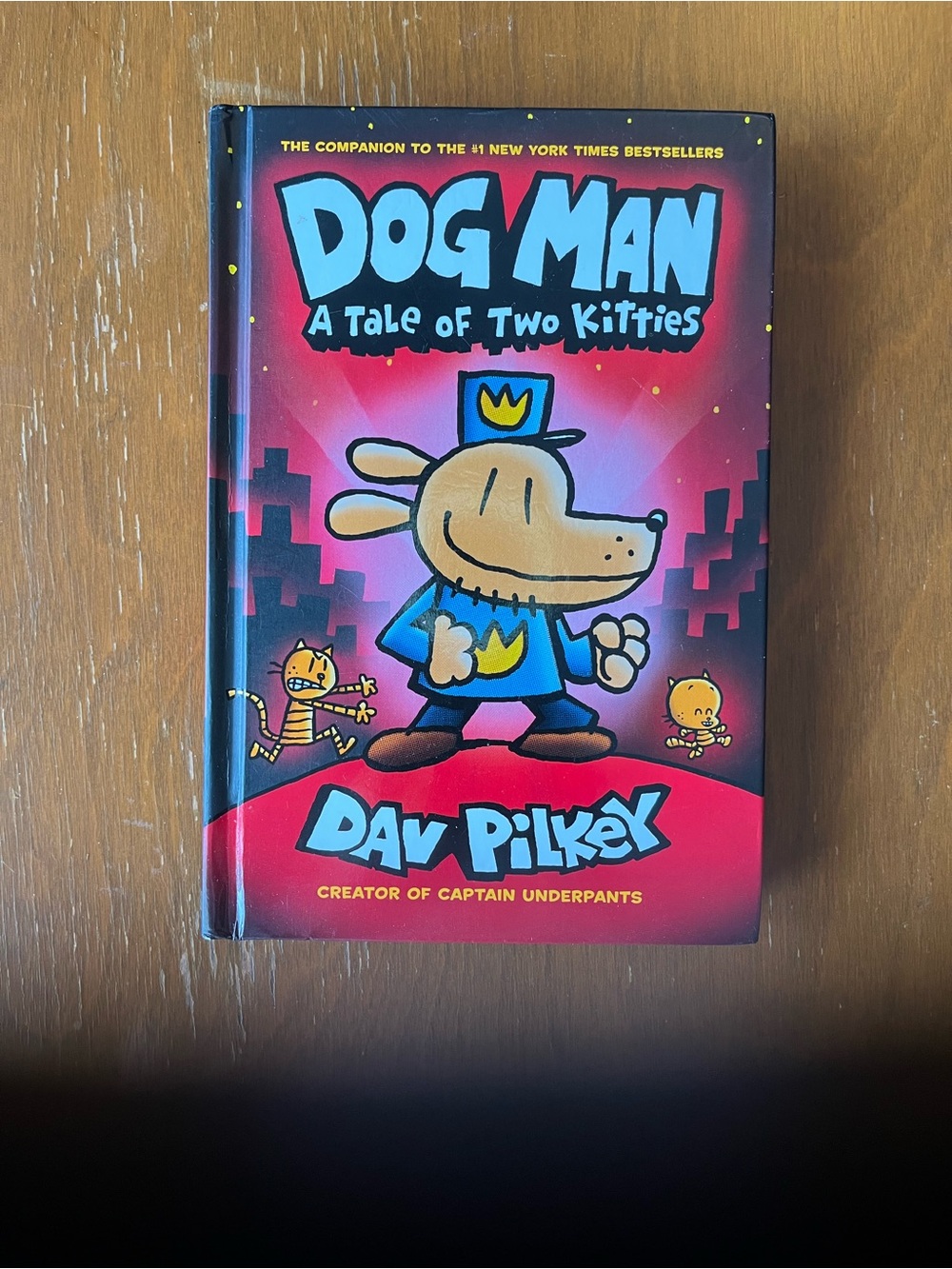 Scholastic Dog Man: A Tale of Two Kitties – Red & Blue Cover